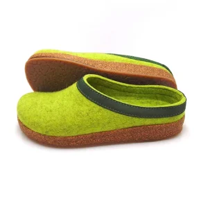 Μάλλινες Χειροποίητες γυναικείες Παντόφλες με σόλα φελού Szymel Light Green